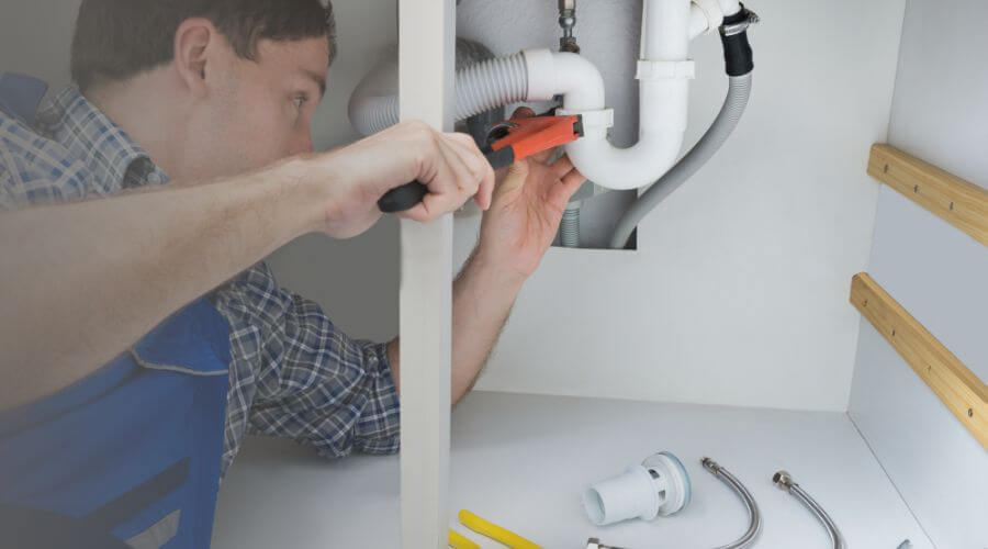 Local tankless water heater installation in Koshkonong, MO